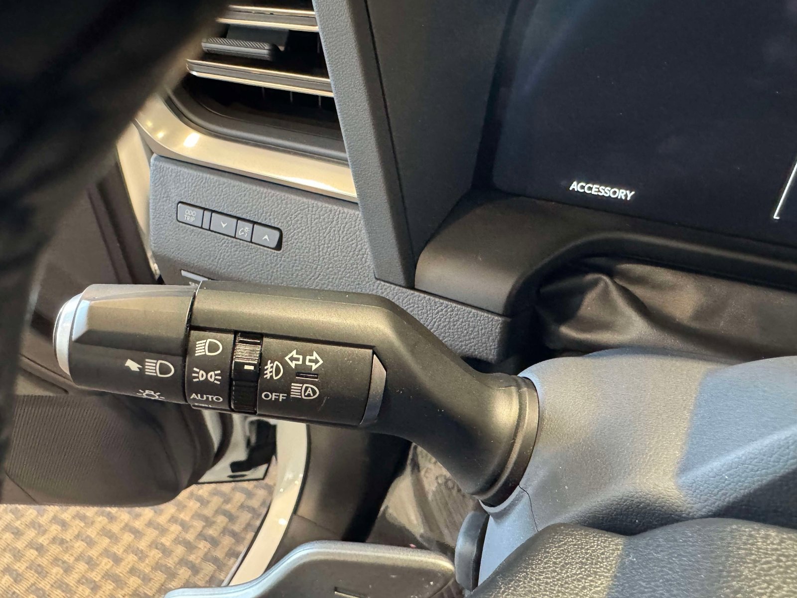 Used 2024 Lexus GX 550 w/ Cold Area Package image 35