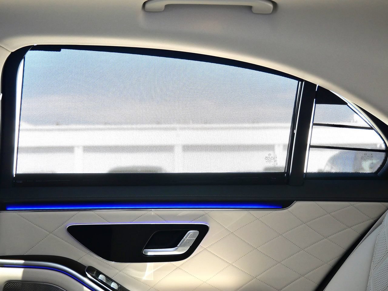 Used 2025 Mercedes-Benz S 580e 4MATIC Sedan image 19