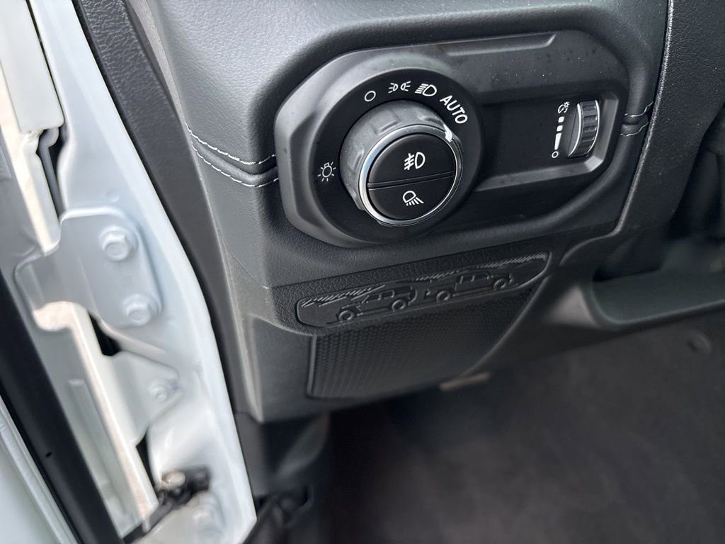 New 2026 Jeep Gladiator Sport AWD/4WD image 24
