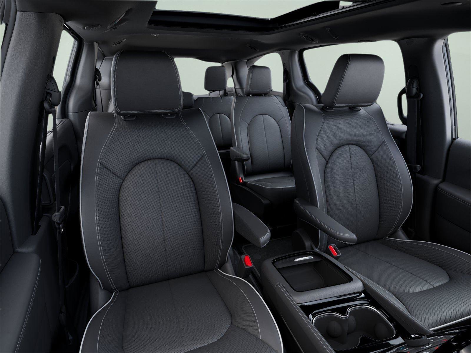 New 2026 Chrysler Pacifica Limited AWD/4WD image 11