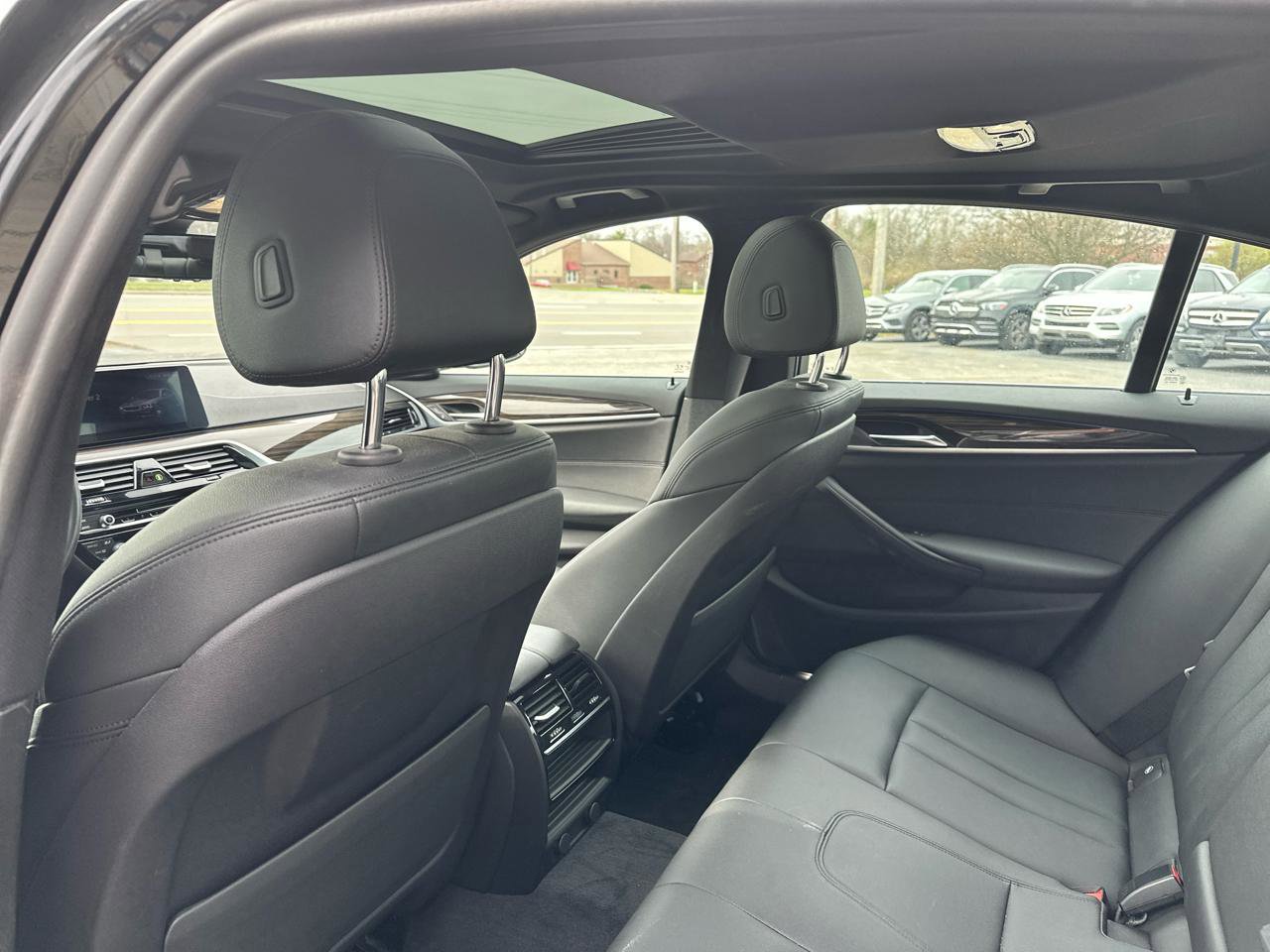 Used 2019 BMW 530e 530e iPerformance Plug-In Hybr w/ Convenience Package image 28