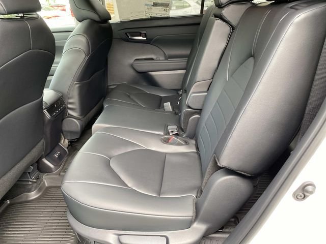 New 2026 Toyota Highlander XLE AWD/4WD image 7