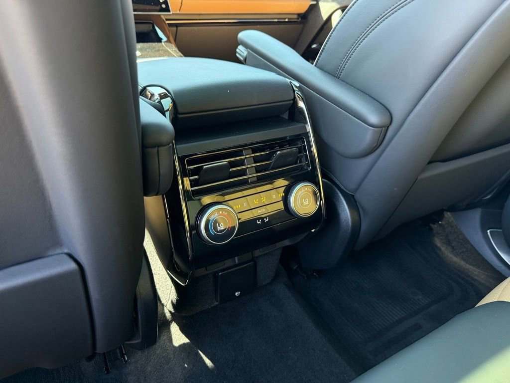 Used 2025 Land Rover Range Rover Sport Autobiography AWD/4WD image 25