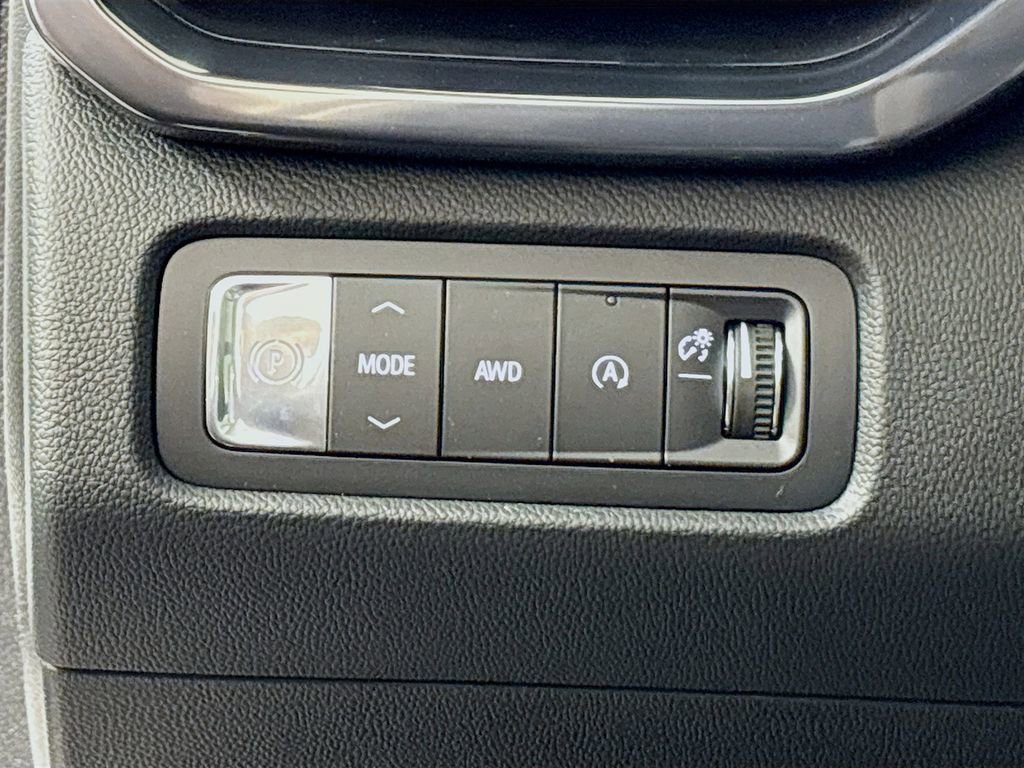 New 2026 GMC Acadia AT4 w/ Luxury Package image 10