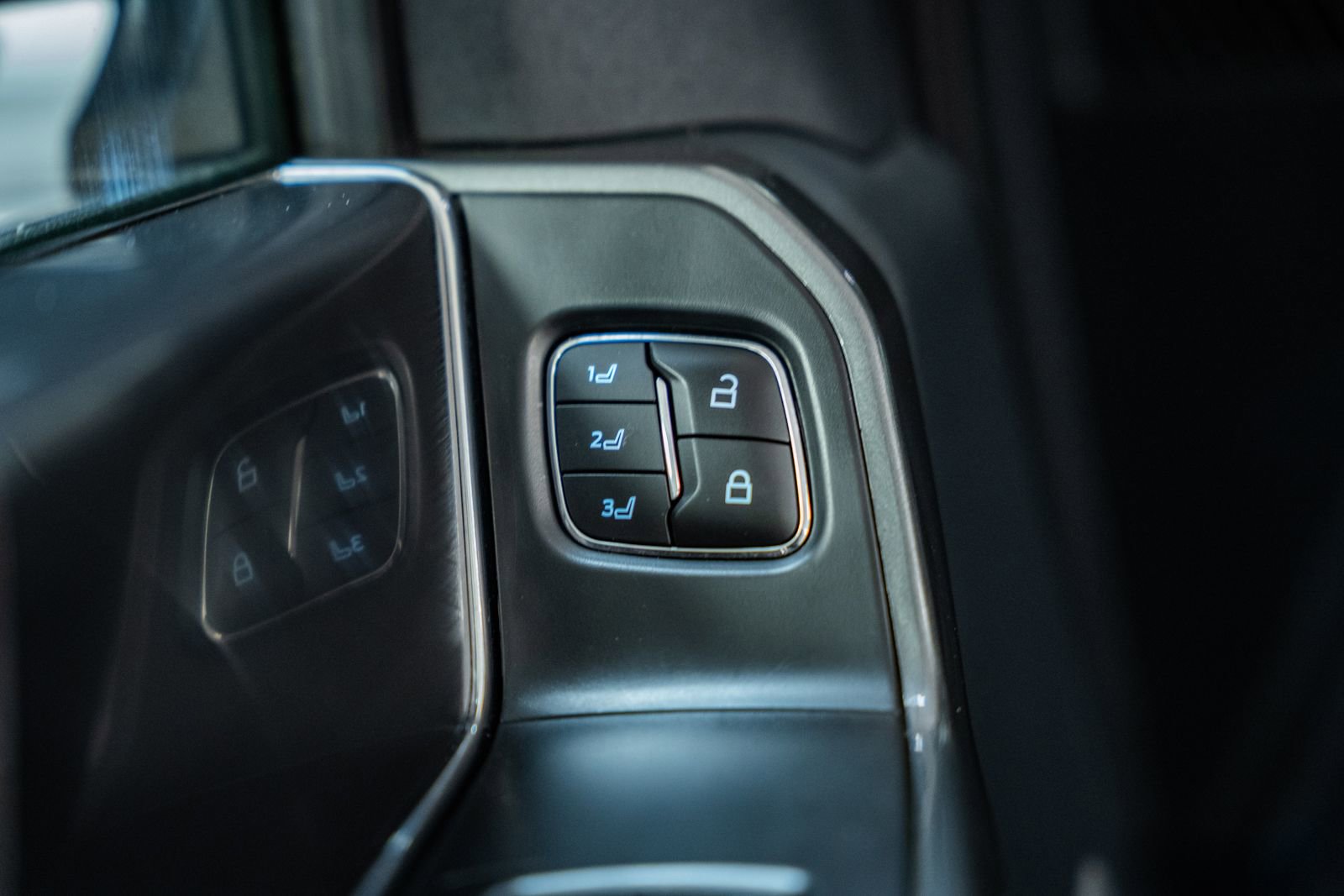 Used 2023 Ford F150 Lariat w/ Equipment Group 502A High image 49