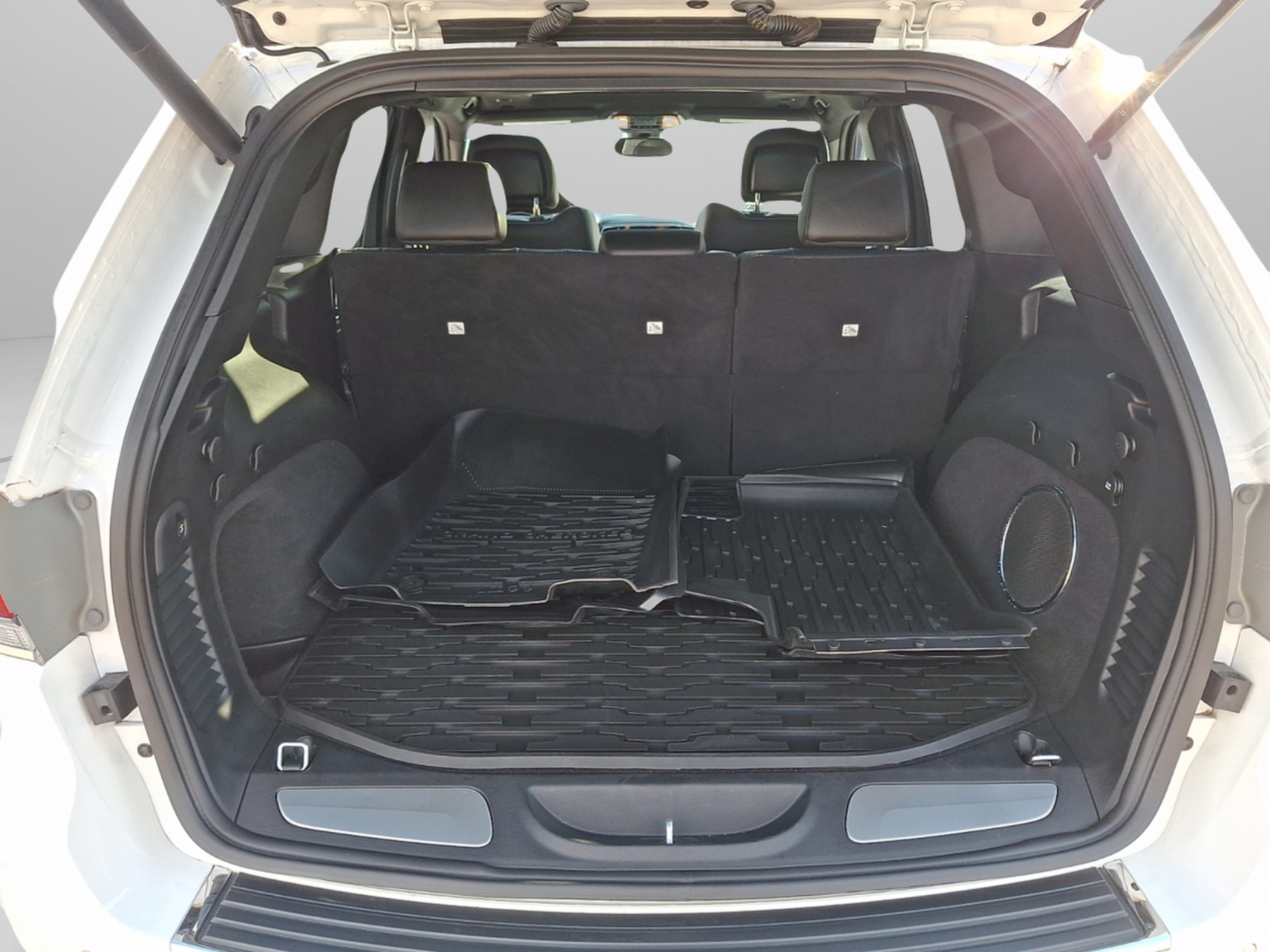 Certified 2021 Jeep Grand Cherokee Overland AWD/4WD image 25