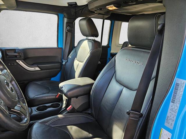 Used 2017 Jeep Wrangler Unlimited Sahara w/ Connectivity Group image 15