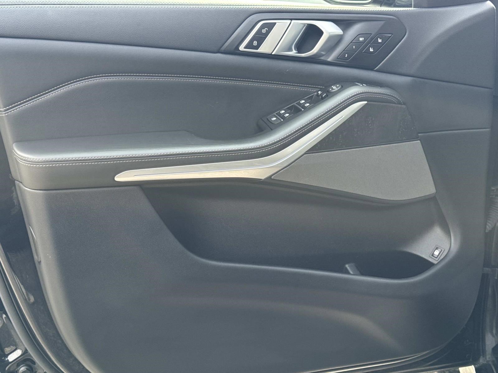 Certified 2023 BMW X5 xDrive45e w/ Executive Package image 17