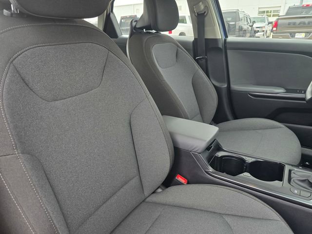 Used 2025 Kia K4 LXS FWD image 19