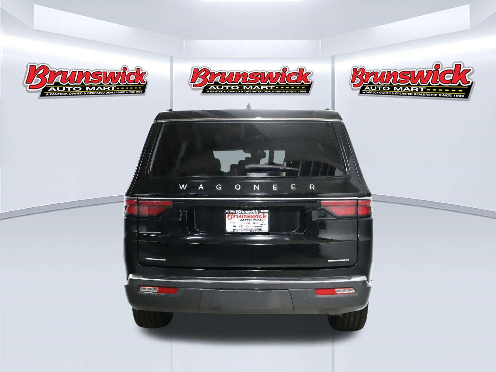 Used 2022 Jeep Wagoneer Series III AWD/4WD image 41
