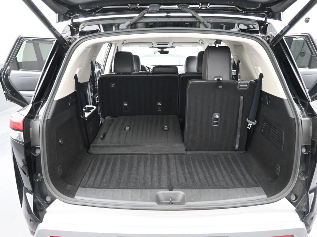 Used 2025 Nissan Pathfinder SL image 19