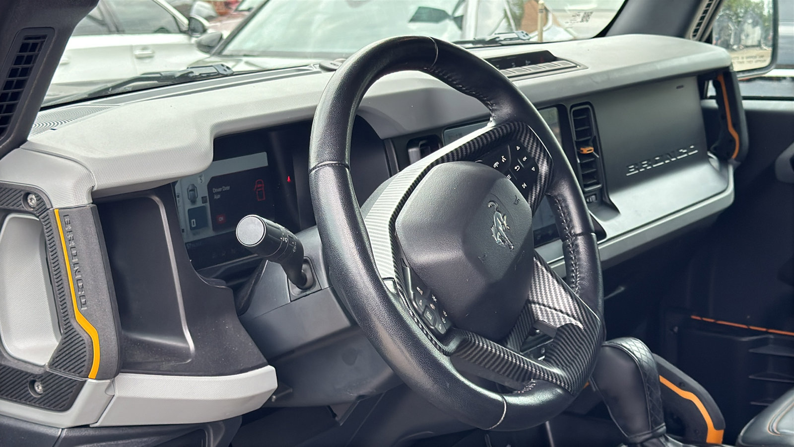 Used 2022 Ford Bronco Badlands image 10