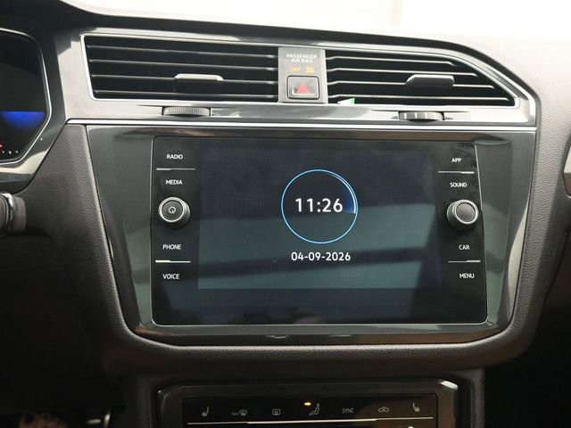 Used 2023 Volkswagen Tiguan SE R-Line FWD image 17