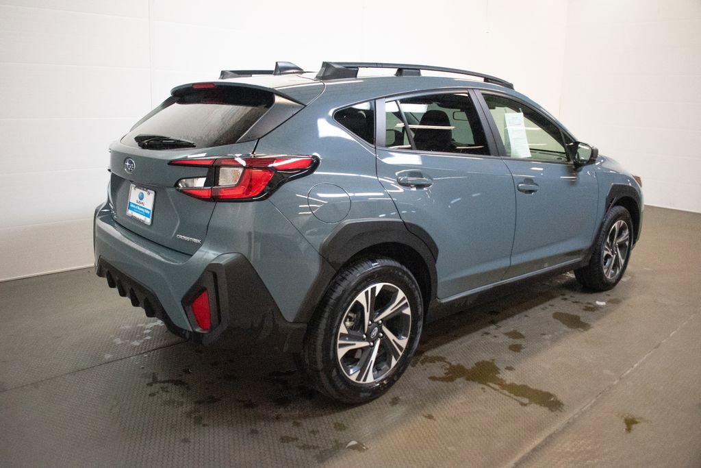 Used 2024 Subaru Crosstrek 2.0i Premium image 4