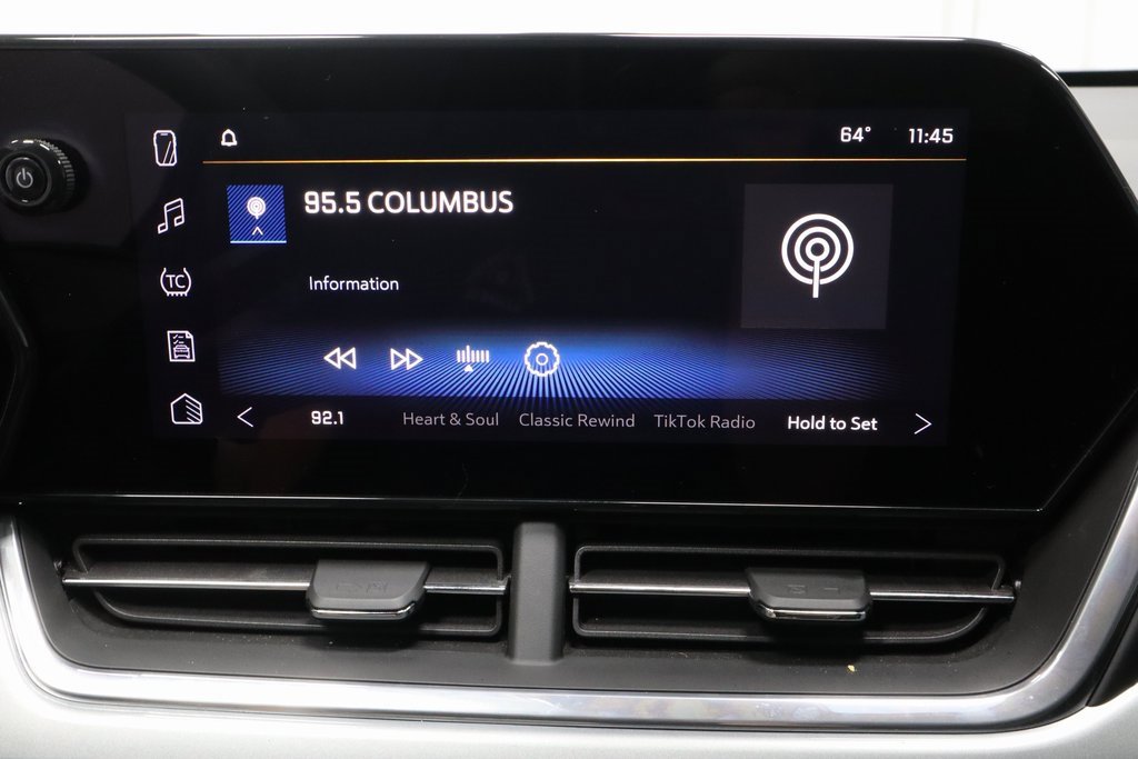 Used 2024 Chevrolet Trax LT image 2