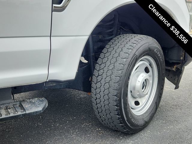 Used 2022 Ford F250 XL w/ Power Equipment Group AWD/4WD image 16
