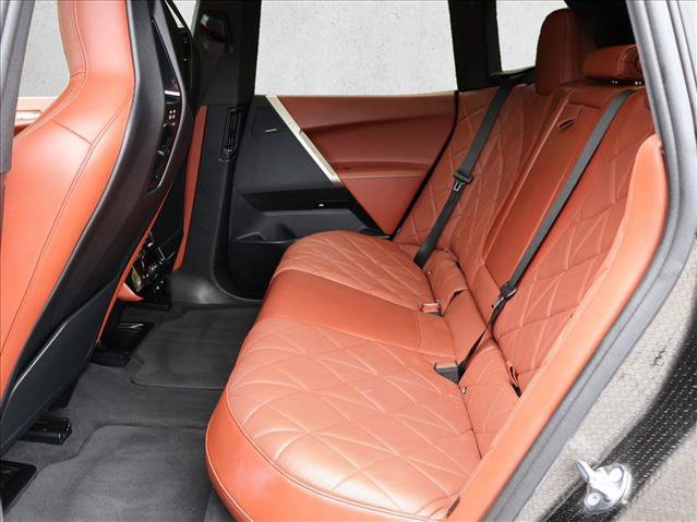 Used 2023 BMW iX xDrive50 w/ Sport Package AWD/4WD image 23