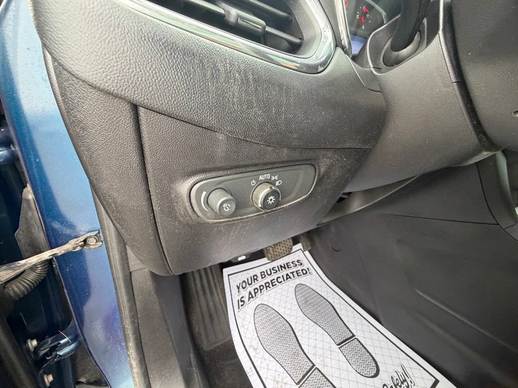 Used 2019 Chevrolet Equinox LT AWD/4WD image 16