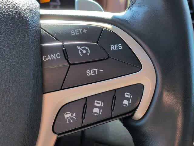 Used 2015 Jeep Grand Cherokee Summit AWD/4WD image 26