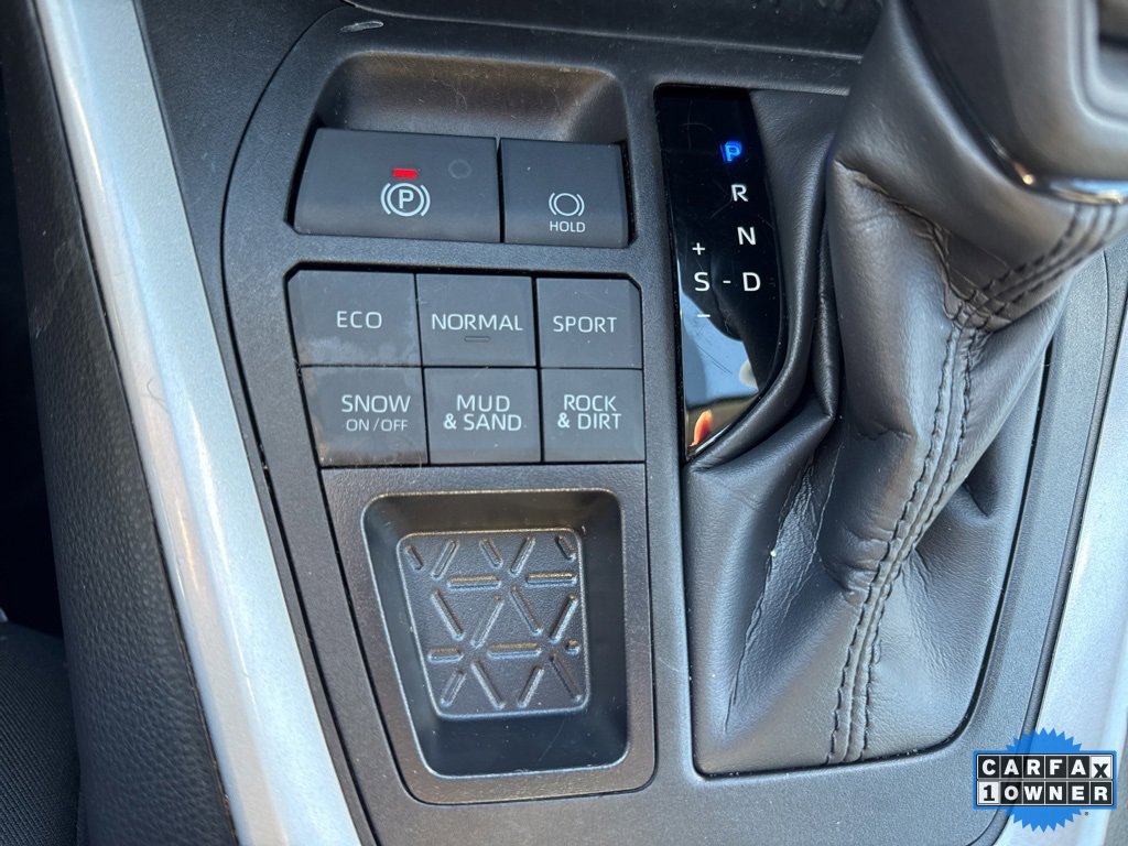 Used 2024 Toyota RAV4 LE image 25