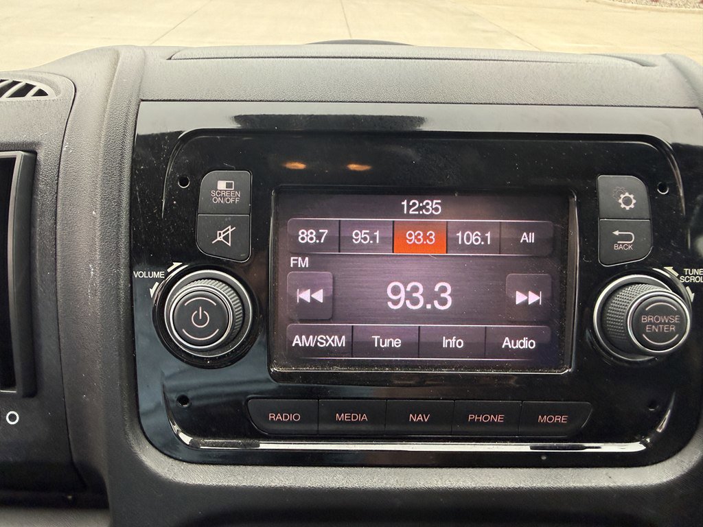 Used 2021 RAM ProMaster 2500 w/ Premium Appearance Group FWD image 22