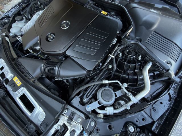 Used 2024 Mercedes-Benz C 300 Sedan image 30