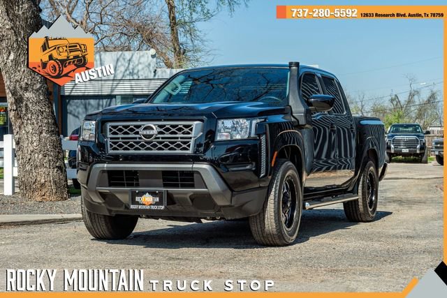 Used 2022 Nissan Frontier SV video 1