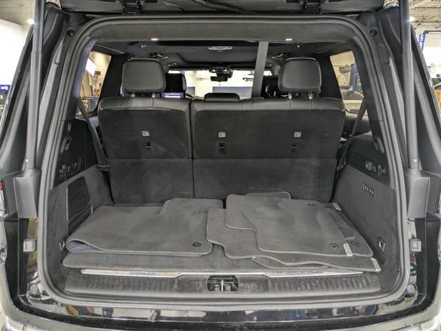 Used 2022 Jeep Grand Wagoneer Series III w/ Rear Seat Video Group 1 AWD/4WD image 12