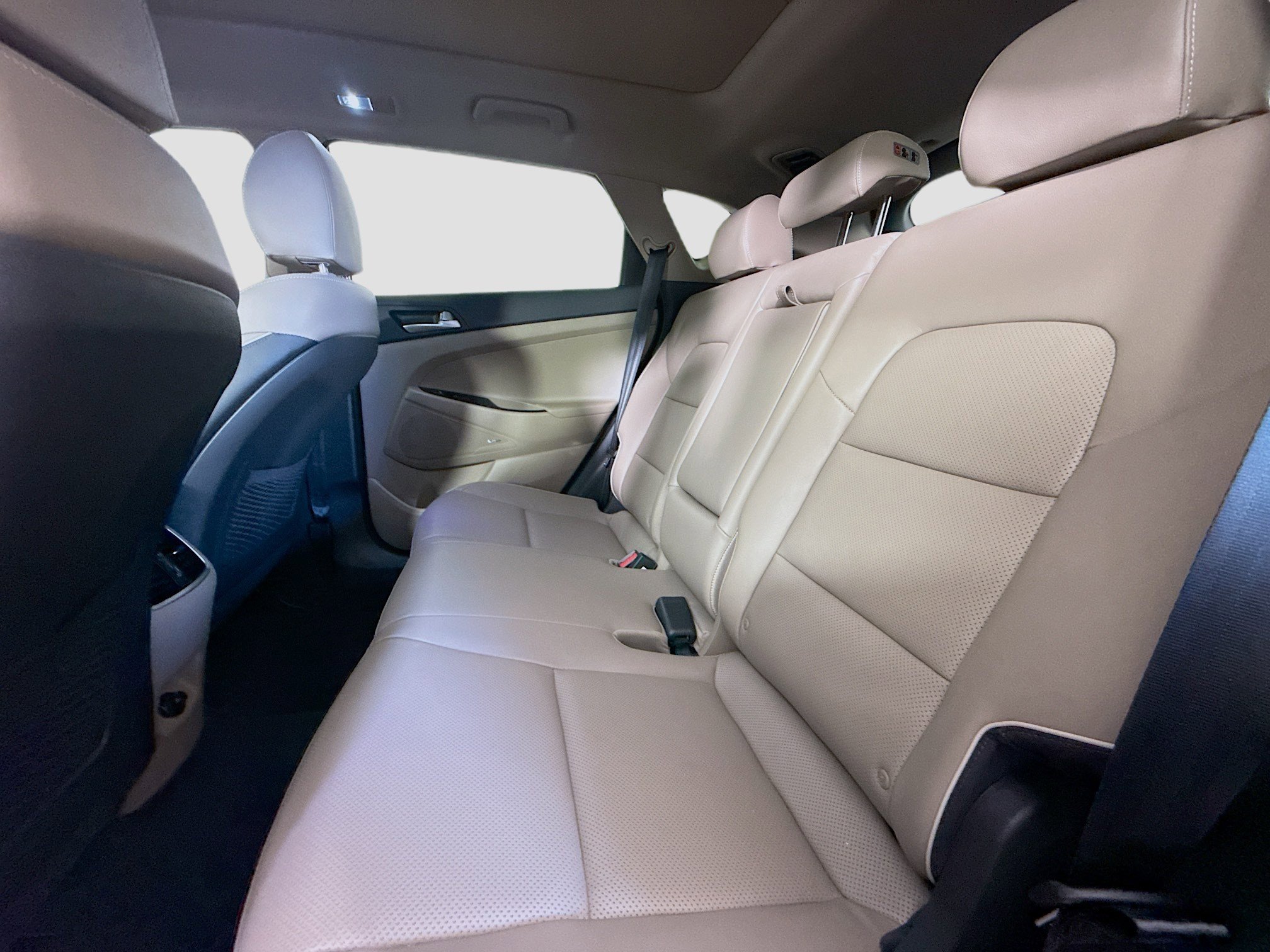 Used 2020 Hyundai Tucson Ultimate w/ Cargo Package image 25