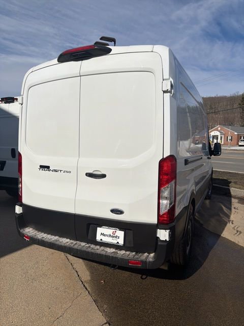 Used 2023 Ford Transit 250 Medium Roof image 3