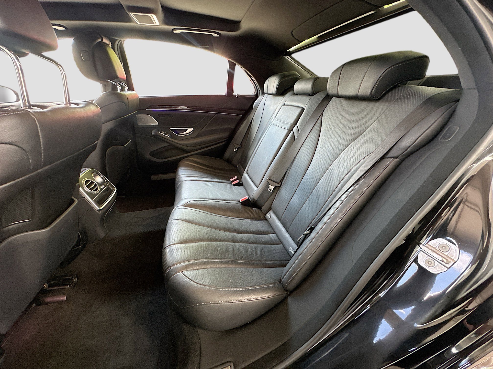 Used 2020 Mercedes-Benz S 450 Sedan image 26