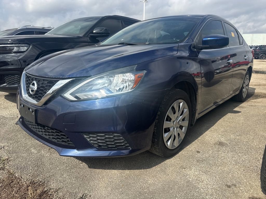 Used 2017 Nissan Sentra SV image 1