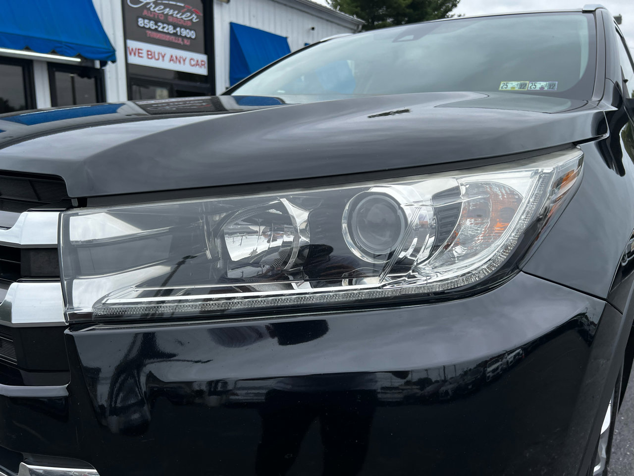 Used 2017 Toyota Highlander Limited image 29