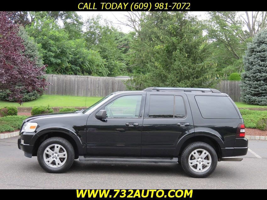 Used 2009 Ford Explorer XLT AWD/4WD image 2