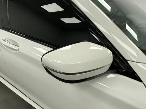 Used 2016 BMW 750i xDrive AWD/4WD image 14