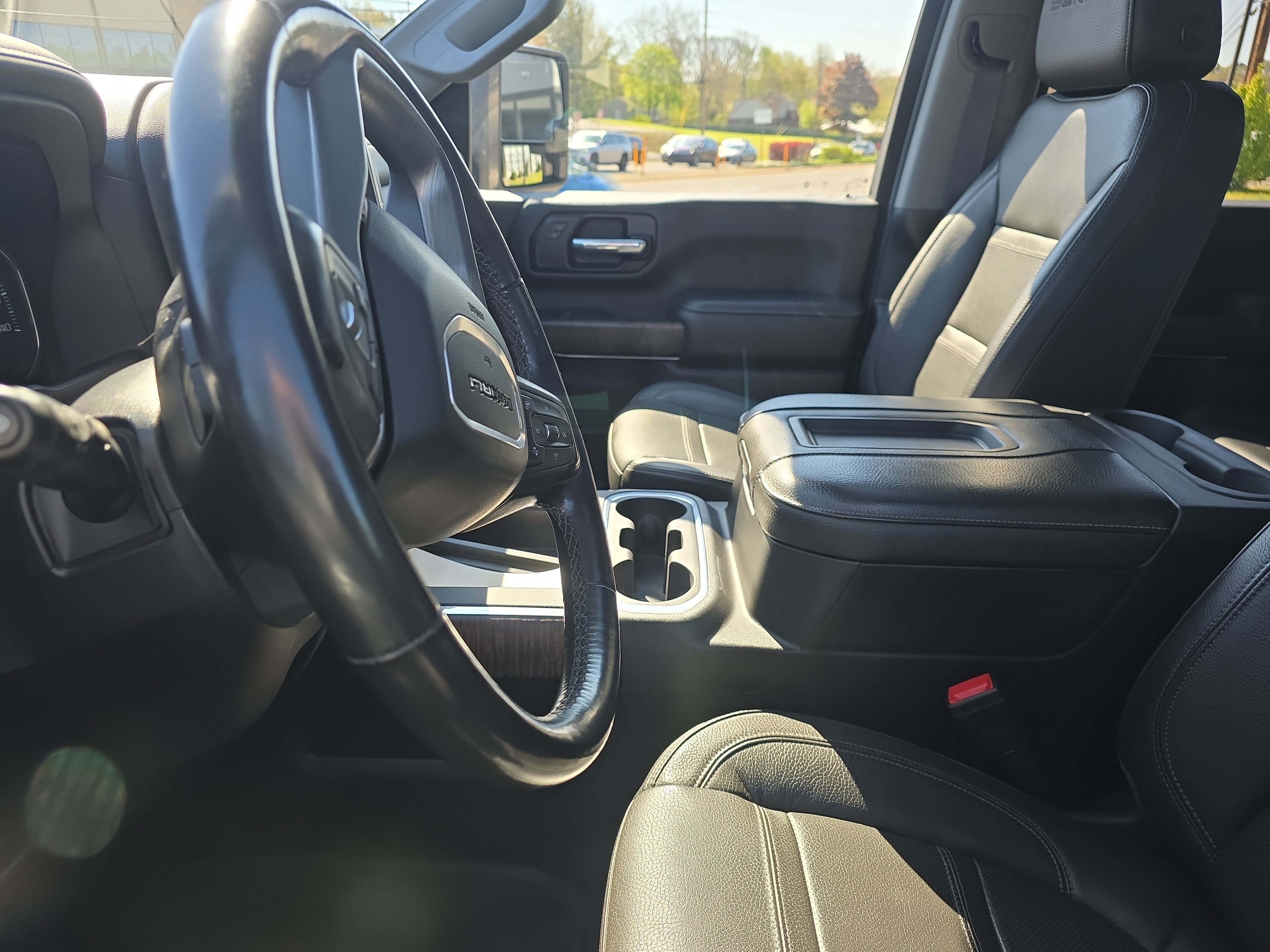 Used 2022 GMC Sierra 2500 Denali w/ Denali Ultimate Package AWD/4WD image 11