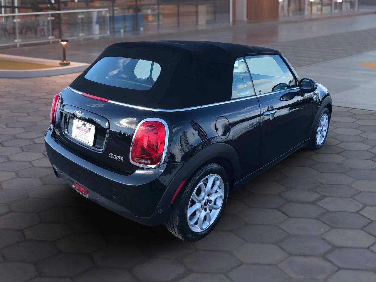 Used 2019 MINI Cooper Convertible image 16