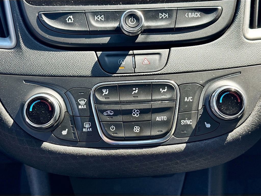 Used 2022 Chevrolet Malibu LT FWD image 13