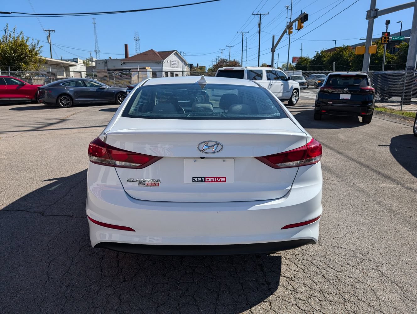 Used 2017 Hyundai Elantra SE FWD image 7