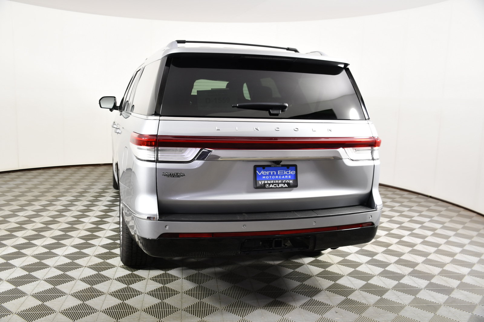Used 2023 Lincoln Navigator L Reserve AWD/4WD image 7
