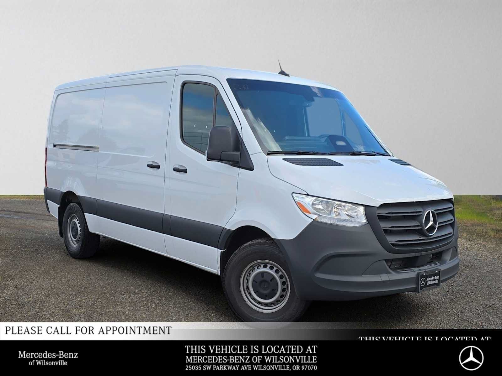 Used 2025 Mercedes-Benz Sprinter 2500 image 1