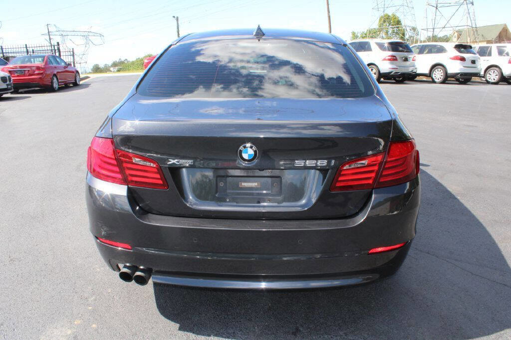 Used 2013 BMW 528i xDrive Sedan AWD/4WD image 5