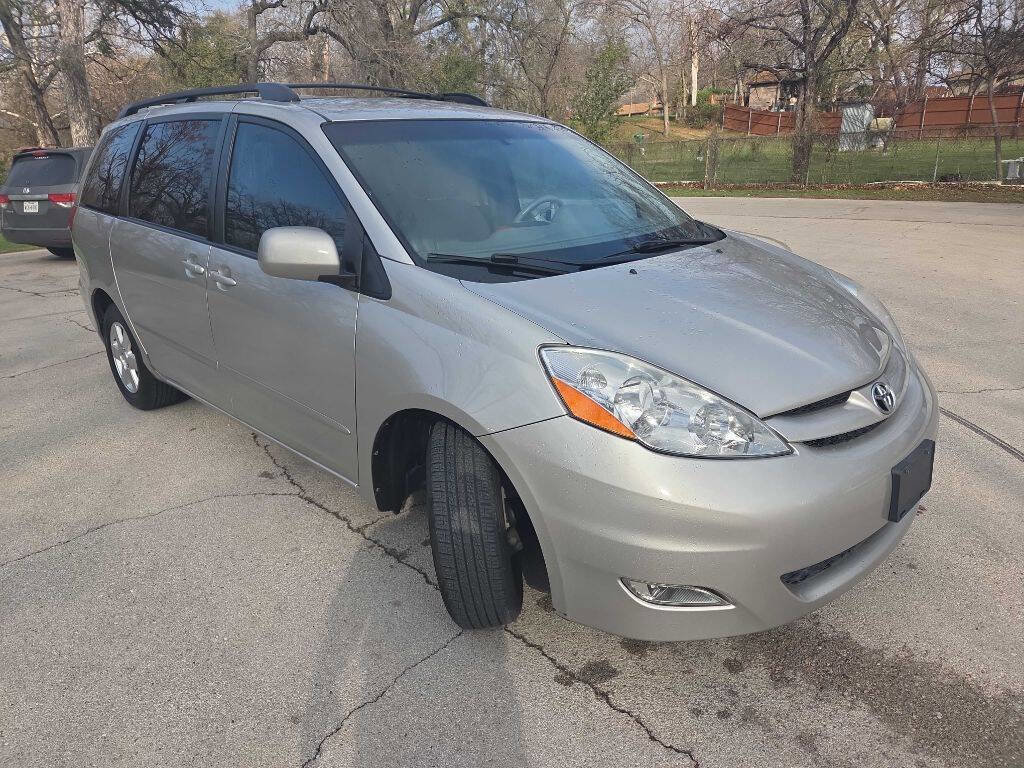 Used 2007 Toyota Sienna XLE image 8