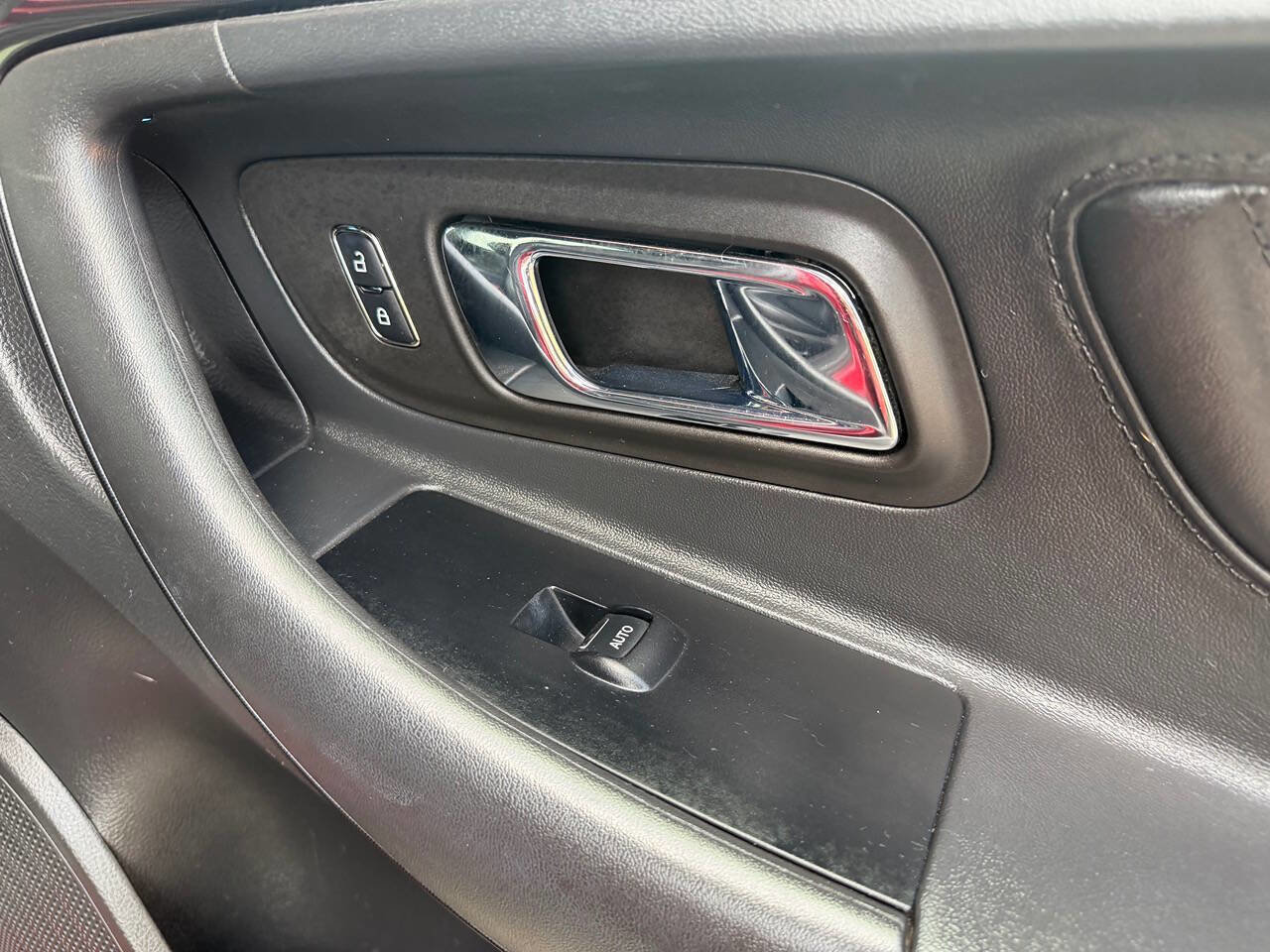 Used 2013 Ford Taurus SHO image 35
