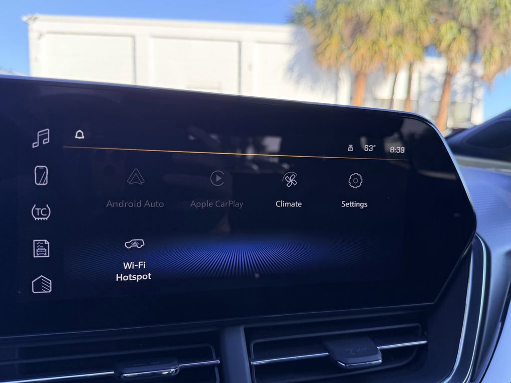 Certified 2024 Chevrolet Trax RS w/ Sunroof Package image 24