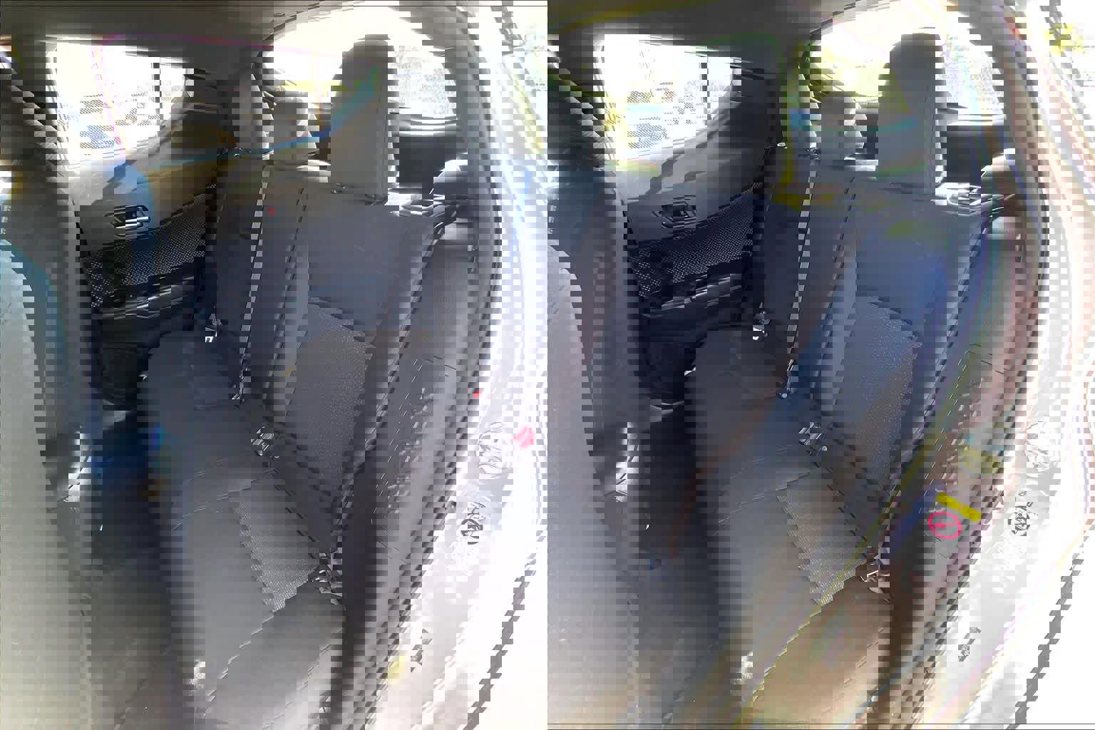 Used 2019 Toyota C-HR LE image 19