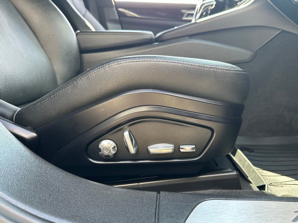 Used 2019 Porsche Panamera image 41