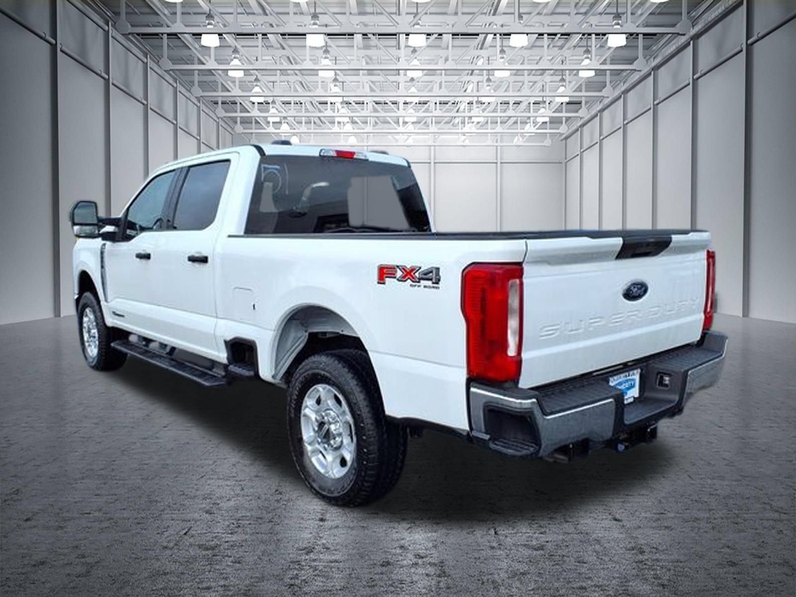 Used 2025 Ford F250 XLT w/ FX4 Off-Road Package AWD/4WD image 11