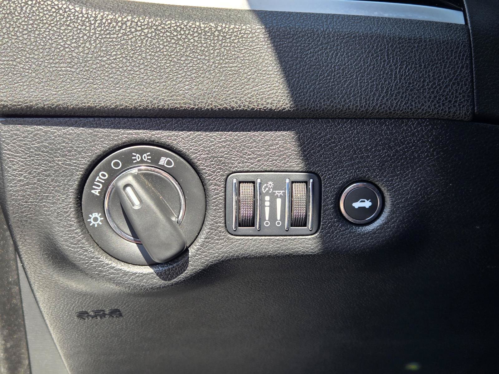 Certified 2023 Chrysler 300 Touring RWD image 18