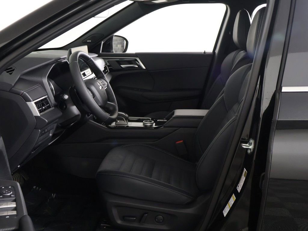 New 2026 Mitsubishi Outlander LE AWD/4WD image 26